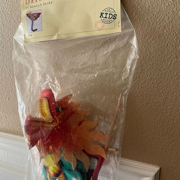 World Market Kids Paper Dragon Kite 2012 New - Picture 13 of 14